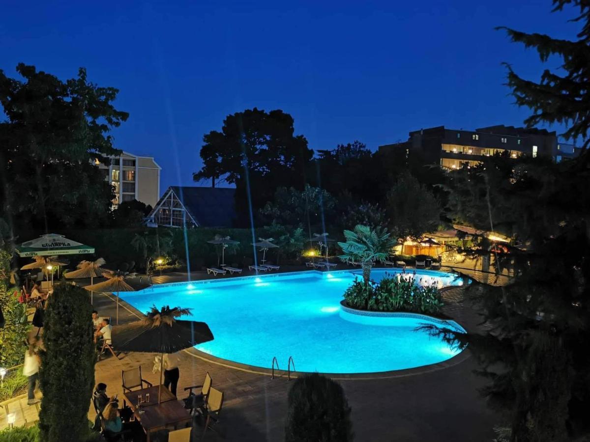 Joya Park Apartments Golden Sands Esterno foto