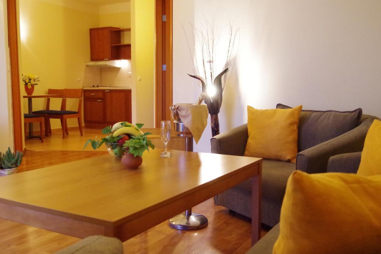 Joya Park Apartments Golden Sands Esterno foto