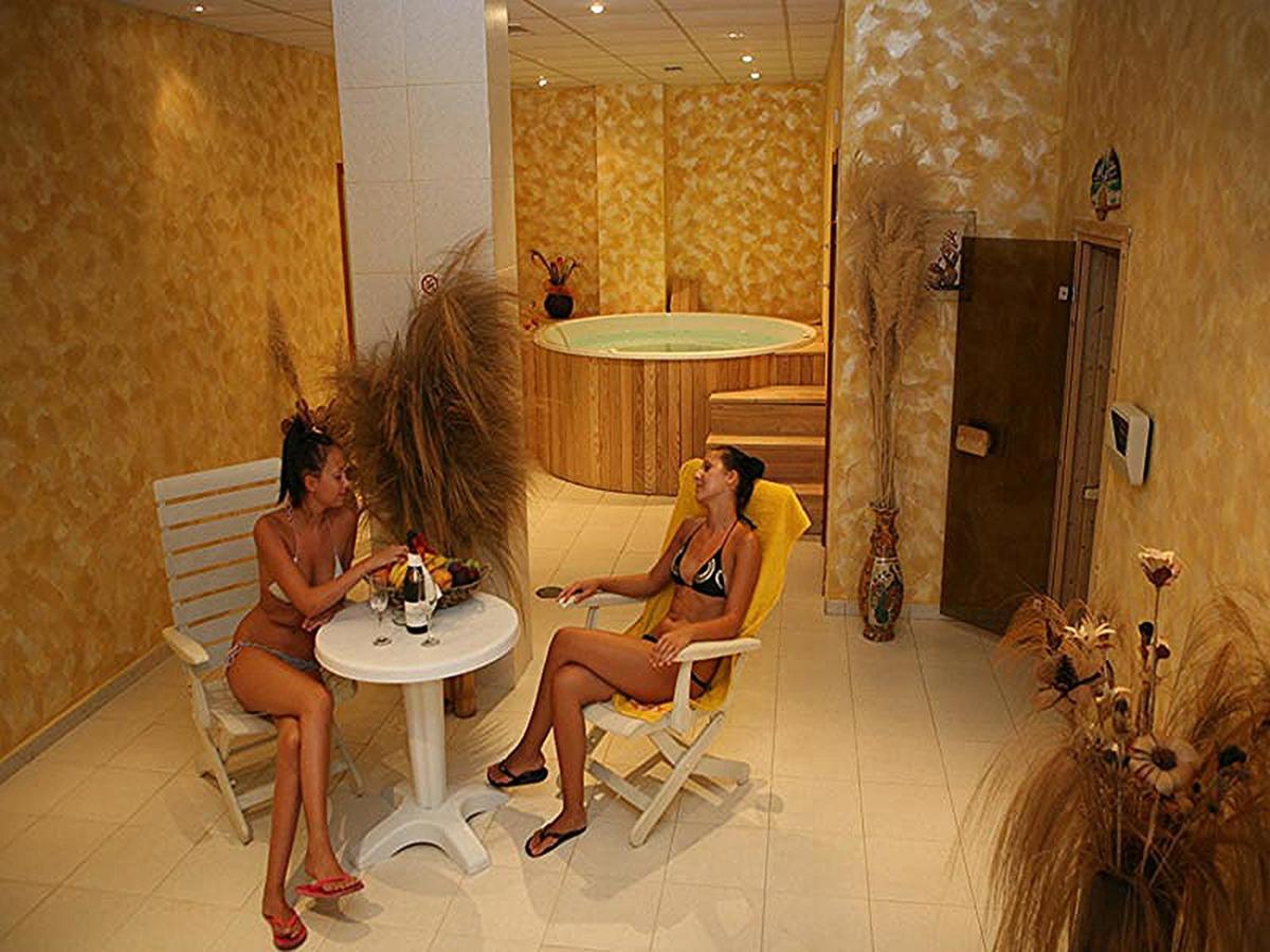 Joya Park Apartments Golden Sands Esterno foto
